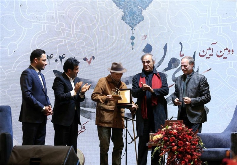 اعطای نشان اصالت به علی نصیریان