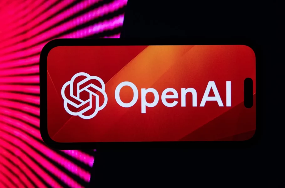 اعلان «وضعیت قرمز» در OpenAI؛ پیشرفت‌های گوگل سازنده ChatGPT را به هراس انداخت