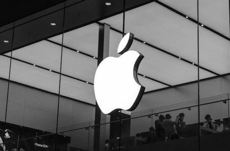 اپل به استفاده غیرمجاز از کتابهای نویسندگان برای آموزش هوش مصنوعی متهم شد