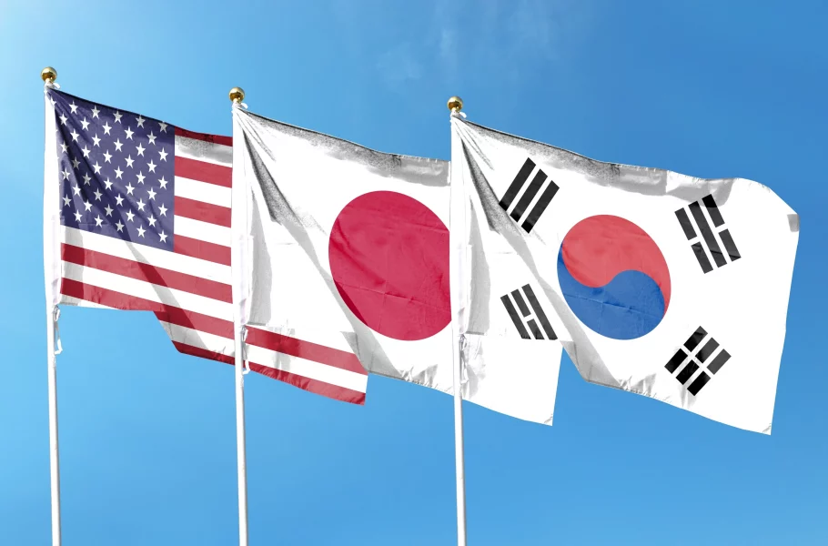 ایالات متحده توافق‌نامه‌های همکاری با ژاپن و کره جنوبی در زمینه‌های هوش مصنوعی و تراشه سازی امضا کرد