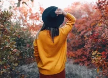 با این پرامپت‌های عکس پاییزی، عکس پروفایل با حال‌وهوای پاییز طراحی کنید