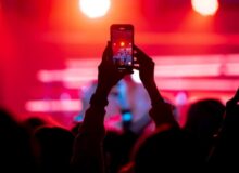 بی‌طرفی اولین قربانی ورود سلبریتی‌ها به میدان روایت سازی است