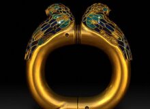 دستبند زرین هخامنشی با اردک‌های نشسته