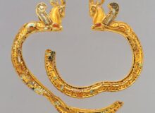 دستبند زرین هخامنشی