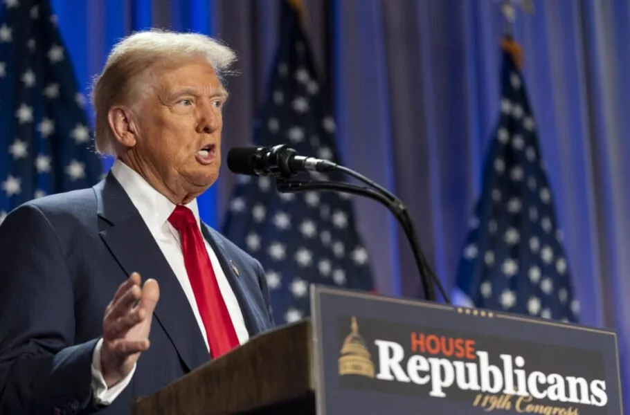 دولت ترامپ با سوگیری سیاسی مدل‌های هوش مصنوعی مقابله می‌کند