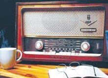 رادیو «سیمرغ صدا» می‌دهد