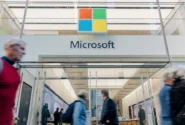 مایکروسافت با استفاده از هوش مصنوعی و اخراج کارمندان ۵۰۰ میلیون دلار صرفه‌جویی کرده است