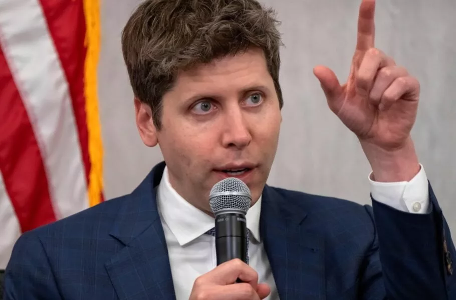 مدیرعامل OpenAI: هوش مصنوعی برخی مشاغل را بهطور کامل از بین میبرد