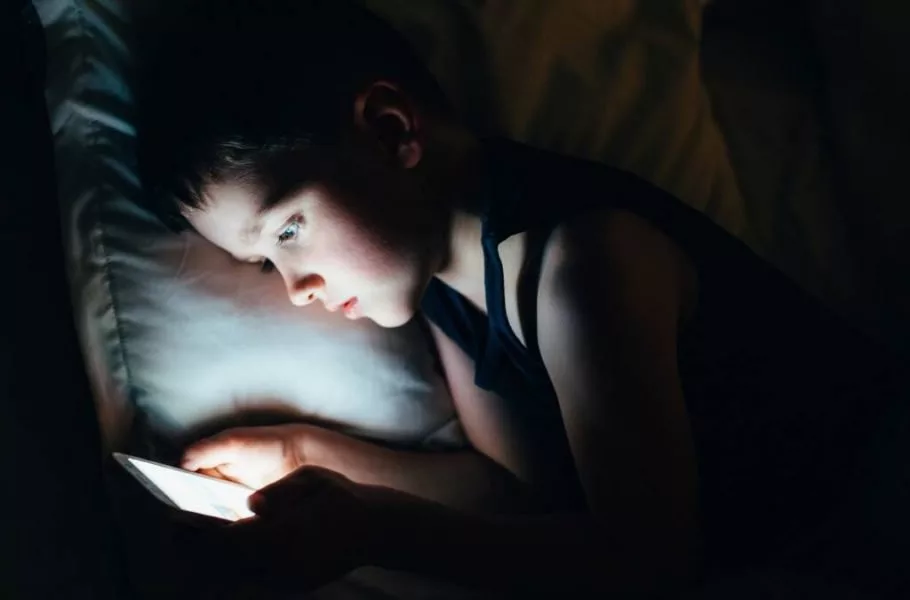 چت‌بات‌های متا در تعامل با کاربران خردسال با محدودیت‌های جدید روبه‌رو شدند