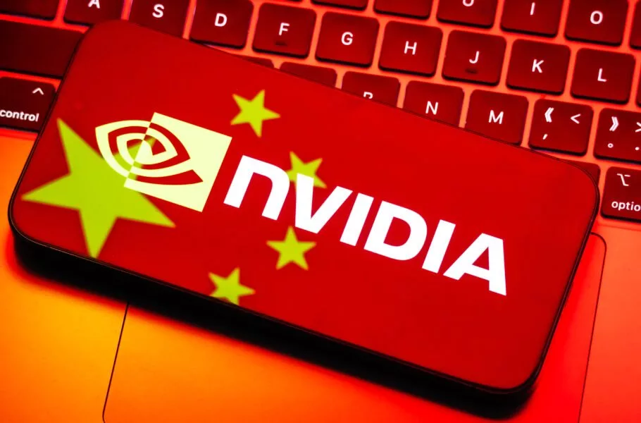 چین ظاهراً شرکت‌های بومی را از خرید تراشه‌های انویدیا و AMD منع کرده است