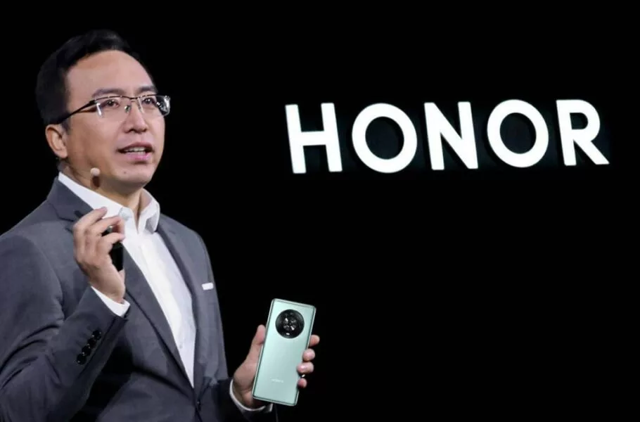 آنر برای بهبود دستیار هوش مصنوعی خود بهسراغ دیپسیک میرود