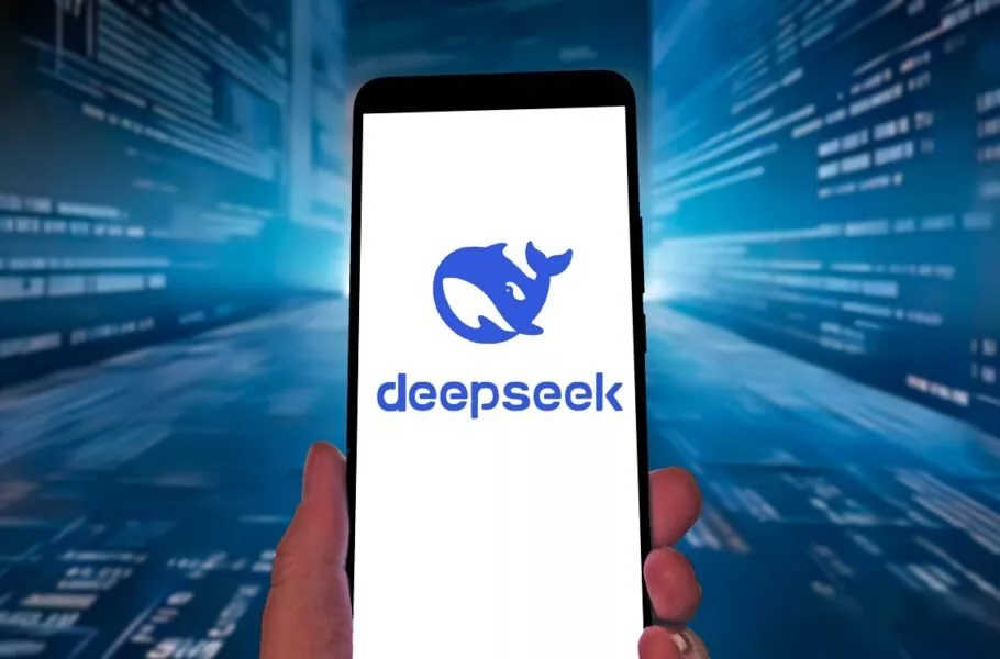 اپ DeepSeek در آیفون دادههای کاربران را بدون رمزنگاری به سرورهای خود ارسال میکند