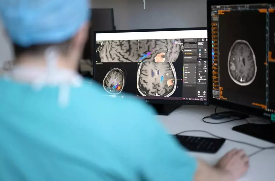 این هوش مصنوعی در 10 ثانیه بخش‌های باقی‌مانده از تومور مغزی را حین جراحی تشخیص می‌دهد