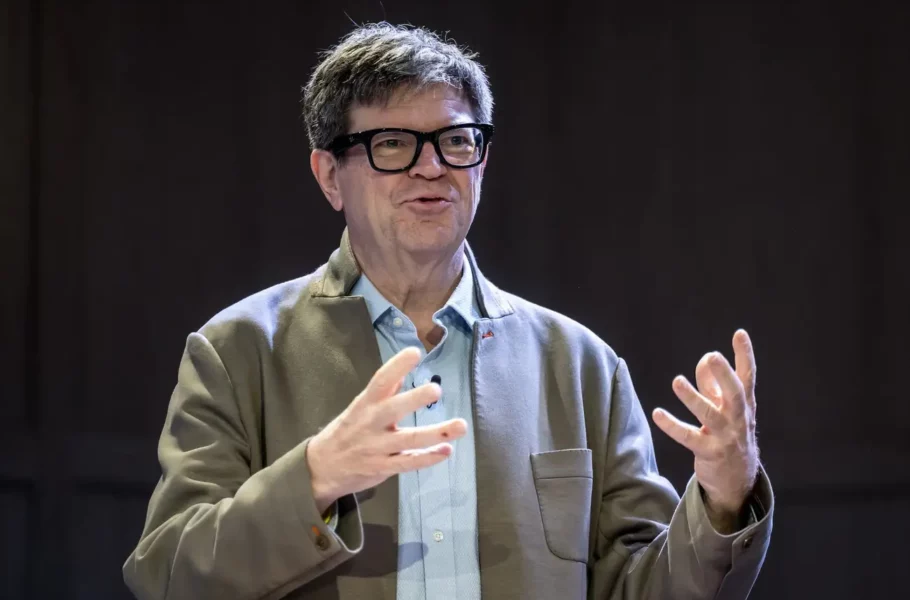 دانشمند ارشد متا ایده مشارکت در توسعه یک هوش مصنوعی متن‌باز برای کل جهان را مطرح کرد