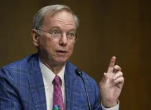  مدیرعامل سابق گوگل خواستار سرمایه‌گذاری بیشتر روی دیتاسنترهای هوش مصنوعی شد