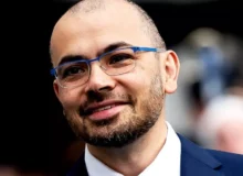 مدیرعامل DeepMind گوگل مسیر رسیدن چت‌بات‌ها به هوش جامع مصنوعی را تشریح کرد