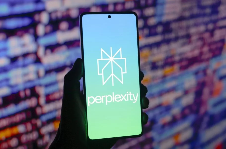 هوش مصنوعی پرپلکسیتی احتمالاً دستیار پیشفرض سری گلکسی S26 میشود