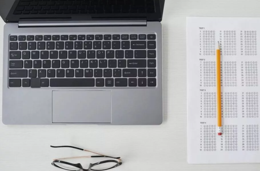 پژوهش جدید: ۹۴ درصد مقاله‌های نوشته شده با هوش مصنوعی در دانشگاه‌های بریتانیا تشخیص داده نشدند