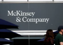 چت‌باتی با پشتوانه ۱۰۰ سال مشاوره؛ ۷۰ درصد کارمندان مکینزی حالا از هوش مصنوعی استفاده می‌کنند