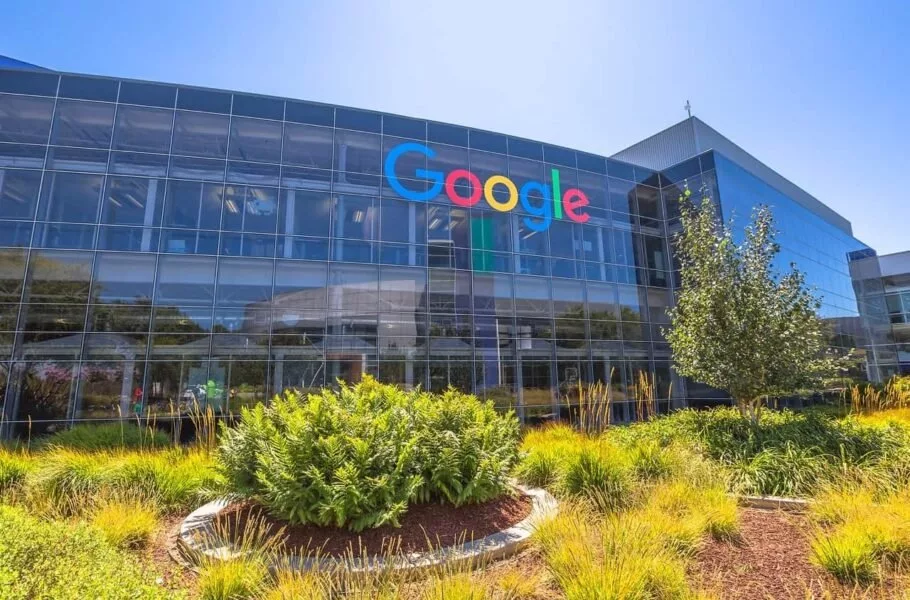 گوگل احتمالاً هوش مصنوعی را جایگزین بخشی از کارمندان خود میکند