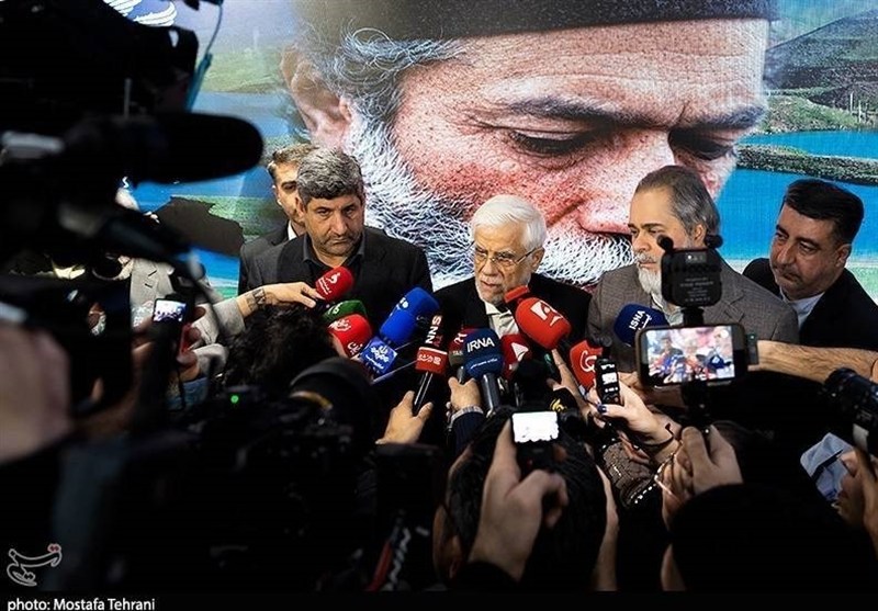 شوخی عارف با وزیر ارشاد/ استخر سروش صحت پر نشد!