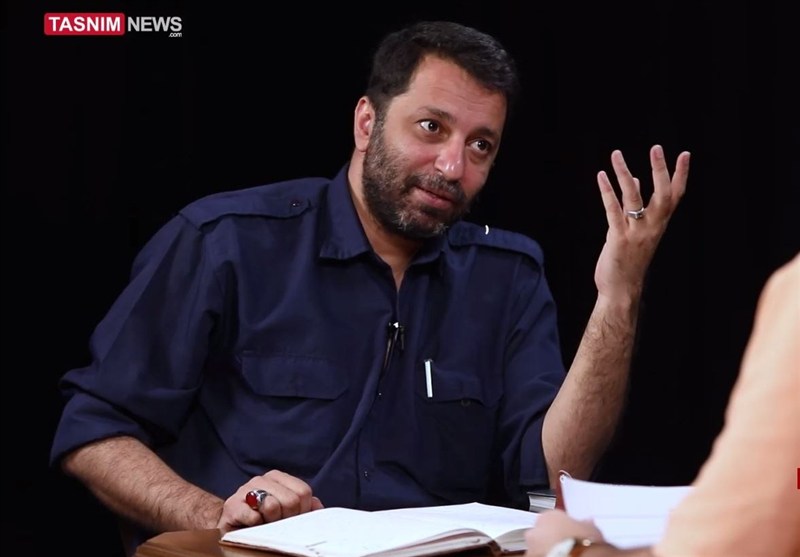 این شب‌ها مردم زیست انقلابی را با آزادی و همدلی معنا کرده‌اند