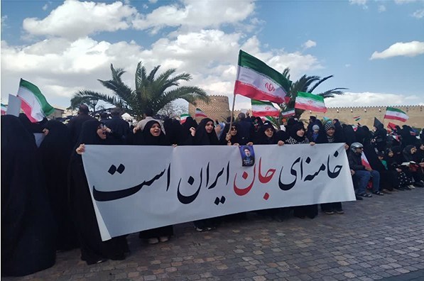 بیعت 500 ناشر و کتابفروش با رهبر انقلاب