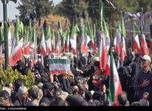 حضور حماسی مردم پایتخت در مراسم تشییع شهدای جنگ رمضان