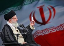 درس رهبر شهید: وحشت نکردن از غربت در مسیر هدایت