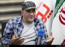 رقصندگان به پرچم متجاوز سجده می‌کنند/ این گروتسک واقعی است