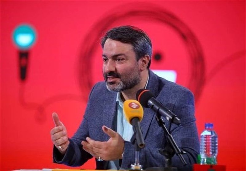 سقوط مدعیان وطنفروشی به روایت سیدعلی احمدی