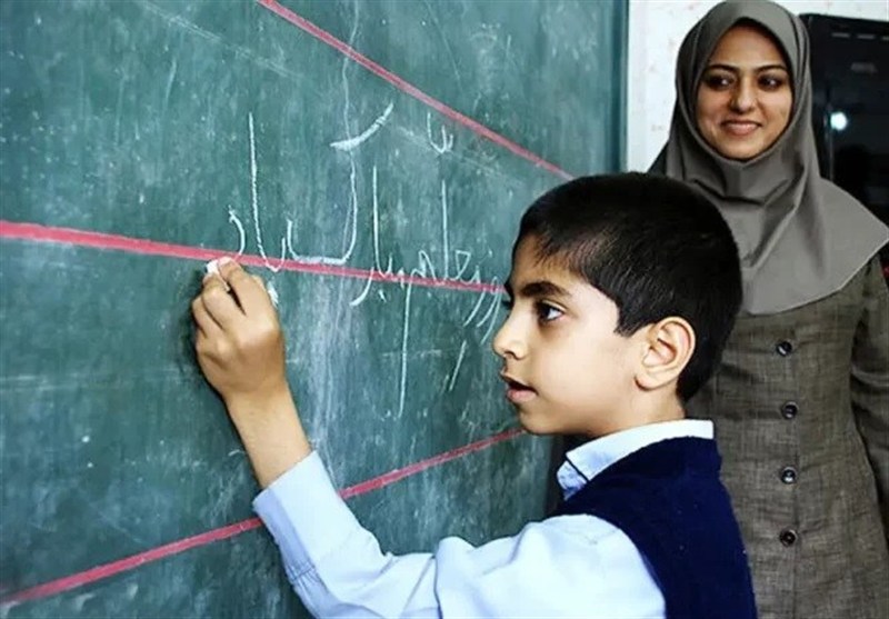 صدور احکام جدید ارتقاء رتبه بیش از 185 هزار معلم