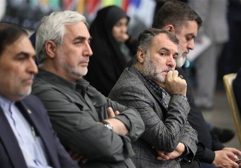 عاشقان را سر شوریده به پیکر عجب است