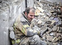 «نشسته در غبار» و مردانی در دل ویرانه‌های جنگ