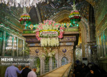 آئین گلاب شویی و گلباران ضریح مطهر حضرت شاهچراغ(ع)