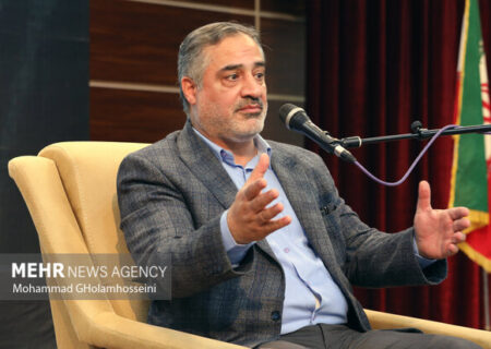 ابوالقاسمی: تداوم حضور مردم معادلات دشمن را بهم ریخته است