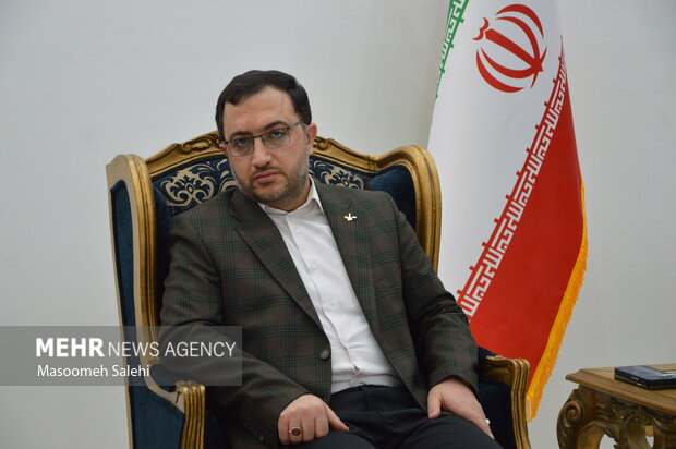 از میدان‌ها تا عیادت از فرشتگان مجروح