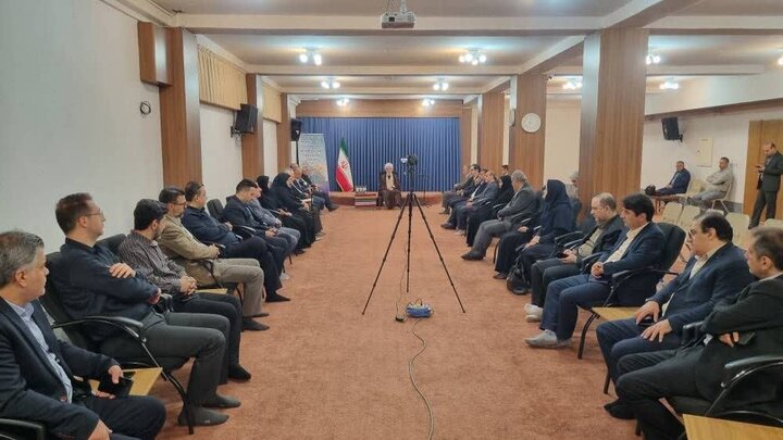 امنیت شغلی و بهبود معیشت کارگران در اولویت است