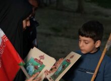 اهدای بسته فرهنگی کانون پرورش فکری به کودکان آسیب‌دیده از جنگ