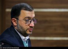 برگزاری آیین چهلم شهدای دانش‌آموز میناب در تهران