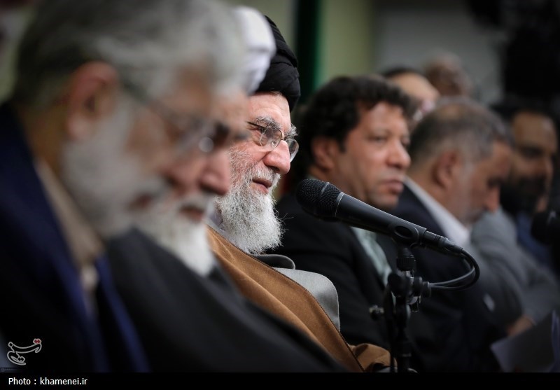 شعر , ادبیات مقاومت , جنگ , 