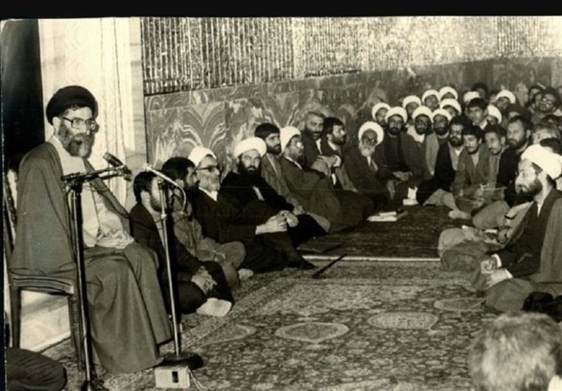 تصاویر کمتر دیده شده از رهبر شهید انقلاب کتابخانه ملی ,