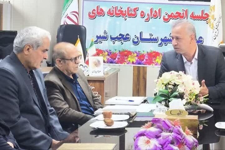 سلطانپور: برای رفع مشکلات کتابخانه‌ها از هیچ ظرفیتی فروگذار نمی‌کنیم