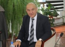 شاعر ملی تاجیکستان جواب یاوه‌گویی‌های ترامپ را داد