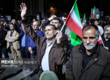 شور حماسه در پنجاه و ششمین حضور مردم اسفرورین در خیابان