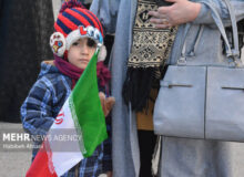 نصب تمثال شهیده «آوین امیرکاشانی» در یکی از میدان ری