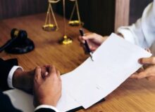 نقل‌وانتقال اموال توقیف‌شده همکاران دشمن حتی با وکالت ممکن نیست