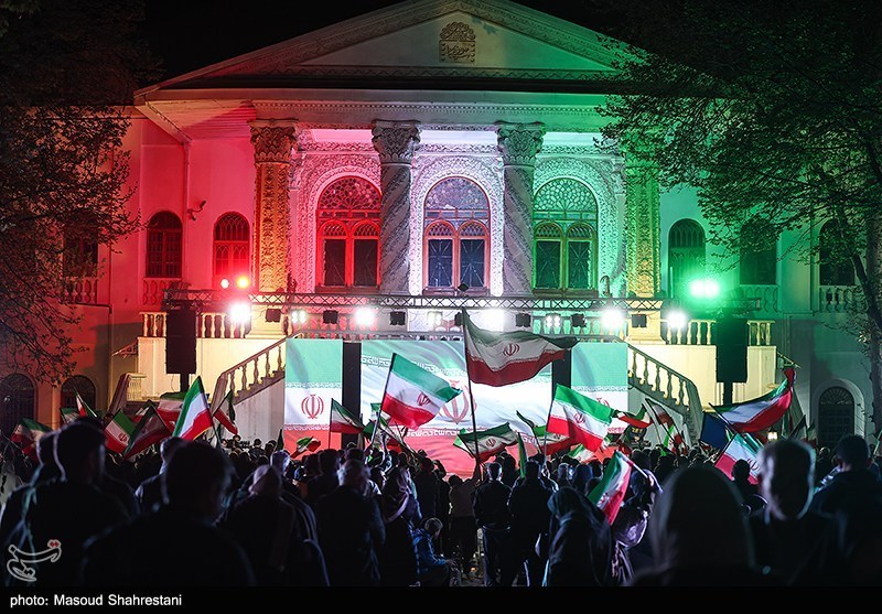 هنرمندان , 