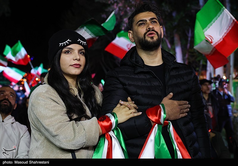 هنرمندان , 