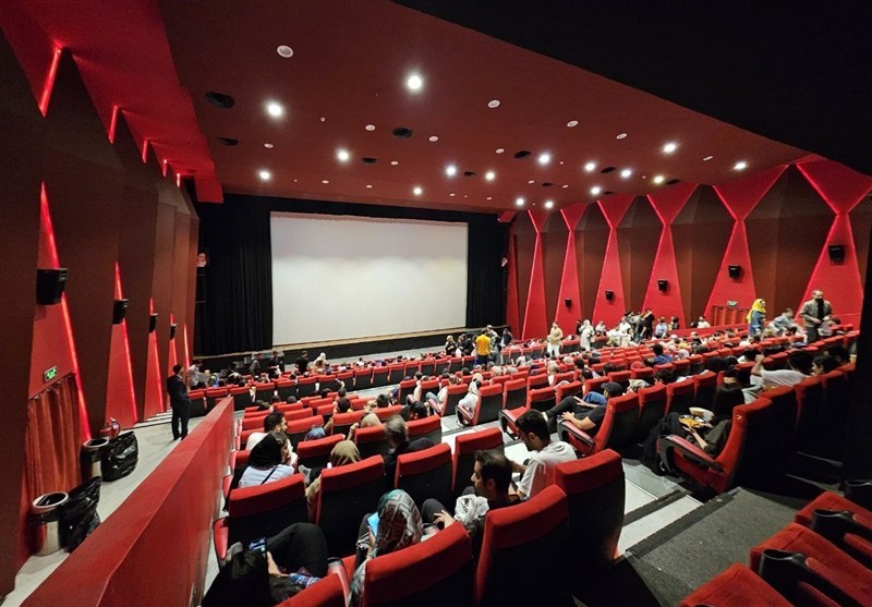 تشکیل پرونده قضایی در مورد صدور پروانه نمایش برای یک فیلم سینمایی